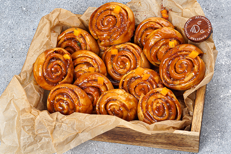 Синнабоны с тыквенным джемом