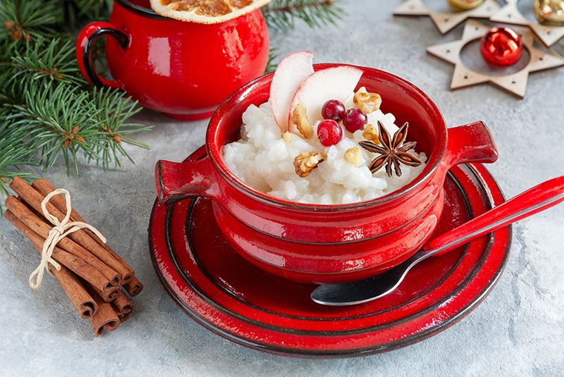 Дания: рисовая каша и горячие напитки