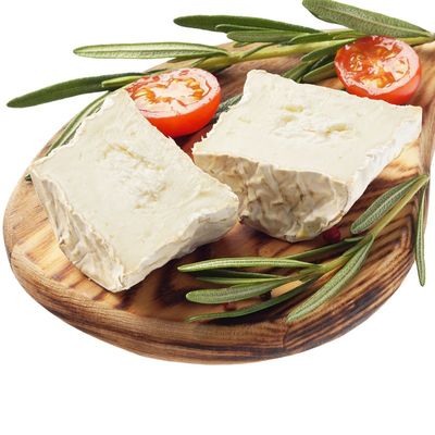 Маконне мягкий творожный сыр из козьего молока с белой плесенью Деликатеска 110г-0}