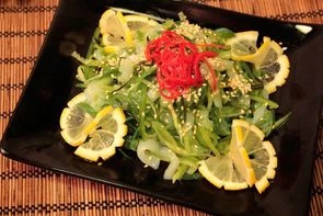 Салат Чука с кальмаром