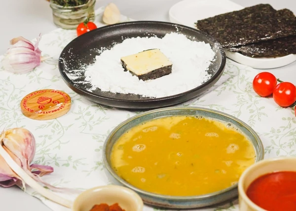 Затем в крахмале.