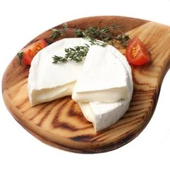 Сыр Бри мягкий 50% жир. Деликатеска 120г