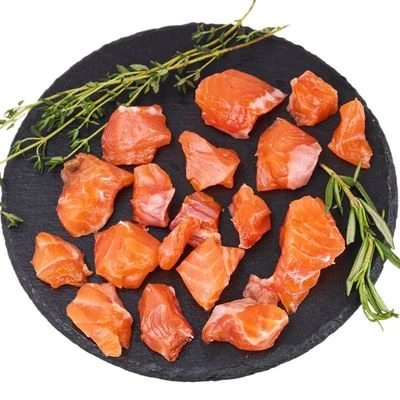 Лосось атлантический слабосоленый кубики Деликатеска 100г - купить в Москве по выгодной цене в интернет-магазине Деликатеска.ру