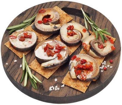 Рулеты из филе сельди Мадрид  в масле с пряностями и овощами 300г-0}