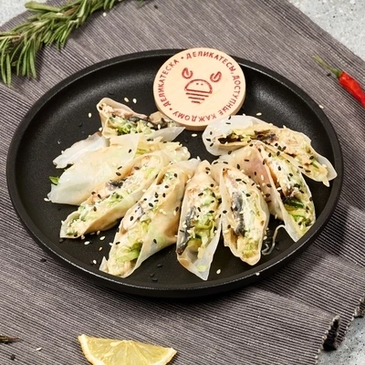 Спринг-ролл Унаги с угрем горячего копчения от Шефа 200г-0}