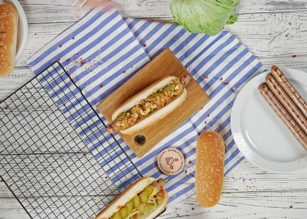 Посыпать жаренным луком.