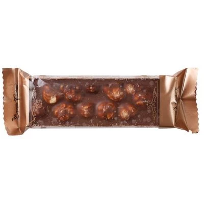 Молочный шоколад с цельным фундуком 30г-0}