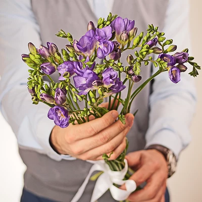 Фрезия сиреневая Блу Байо ~40см 1шт-0}