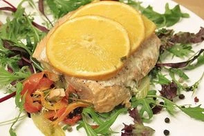 Кета, запеченная с апельсинами