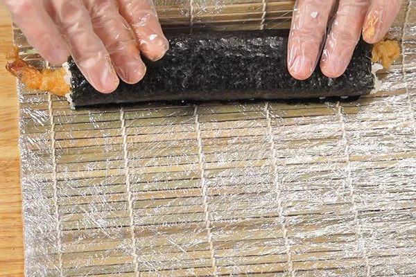 Должна получится плотная "колбаска". 