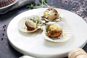 Гребешок отварной в морской воде