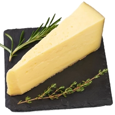 Сыр твердый Пармезан Деликатеска 40% жир. ~200г-0}