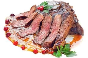 Стейк из оленины с ягодным соусом