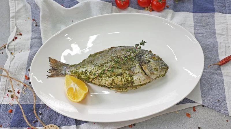 Дорадо запеченная в соусе Чимичурри от Шефа