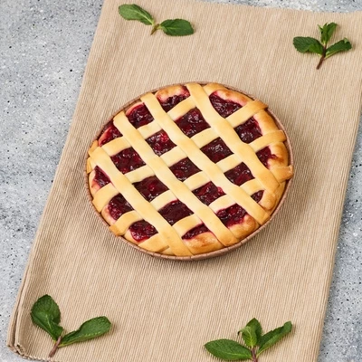 Пирог Домашний с вишней и клюквой Деликатеска 300г-1}