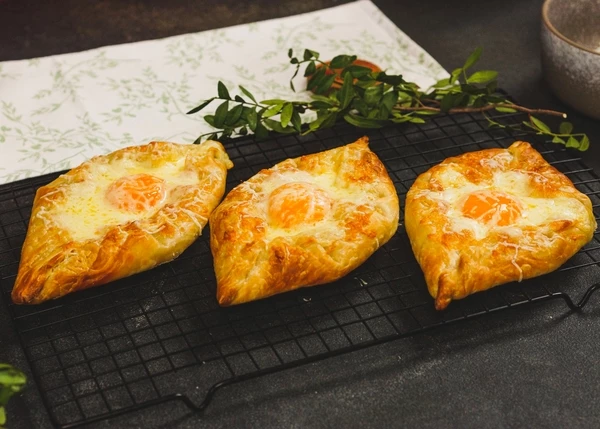 Подавать горячими. Приятного аппетита! 
