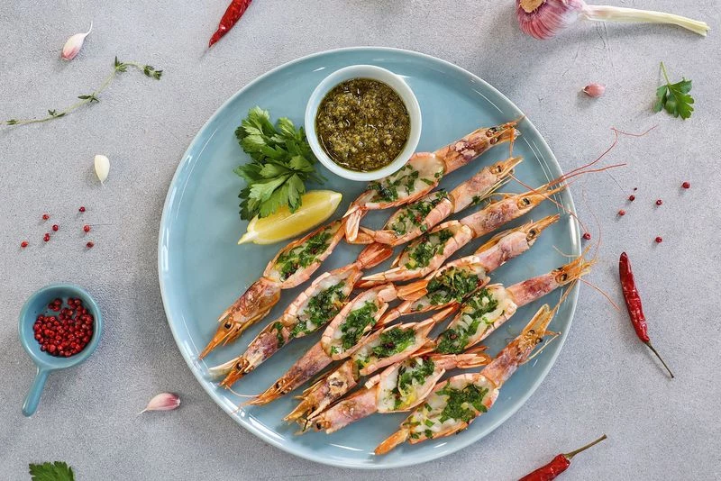 Аргентинские креветки с травами