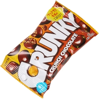 Шоколадное драже Crunky с хрустящим рисом Lotte Япония 44г-1}