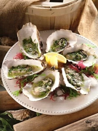Устрицы с заправкой из тархуна