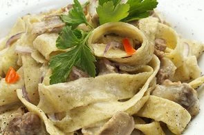 Домашняя паста с куриными желудками