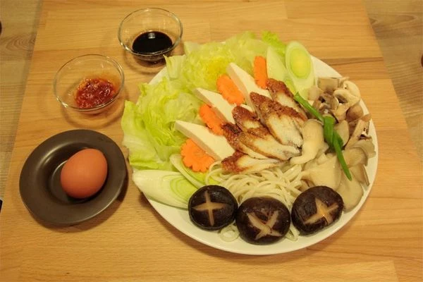 Творог тофу нарезать крупным кубиком 3х3.