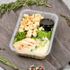 Салат Цезарь с курицей от Шефа 150г