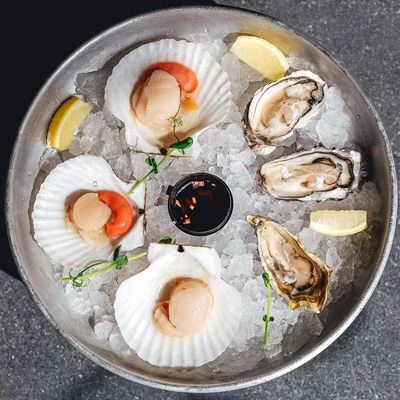 Сет 3 устрицы розовых Джоли S и 3 гребешка -0}