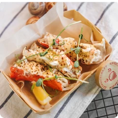 Камчатский краб запеченный с трюфельным соусом и пармезаном 1шт