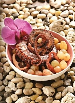 Осьминог в красном вине