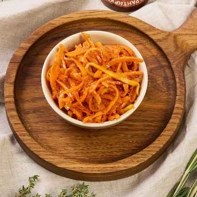Купить Морковь по-корейски от Шефа 250г со скидкой в Москве