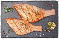 Окунь морской потрошеный без головы в томатном маринаде Деликатеска ~450г