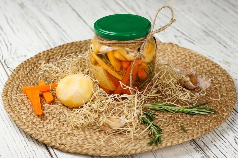 Закуска из маринованной репы