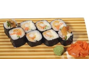 Ролл с креветкой