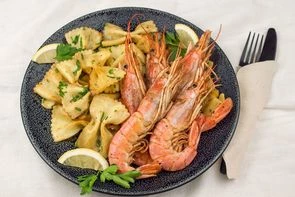 Жарим креветки с бантиками