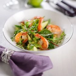 Салат с авокадо и креветками