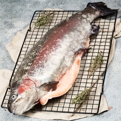 Форель радужная потрошеная охлажденная ~2.5кг -1}