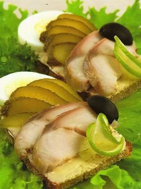 Бутерброды со скумбрией