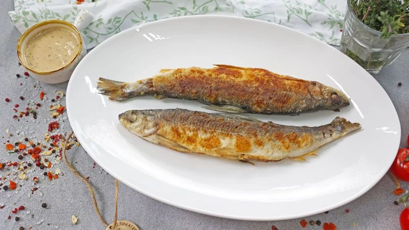 Ряпушка жаренная с ореховым соусом