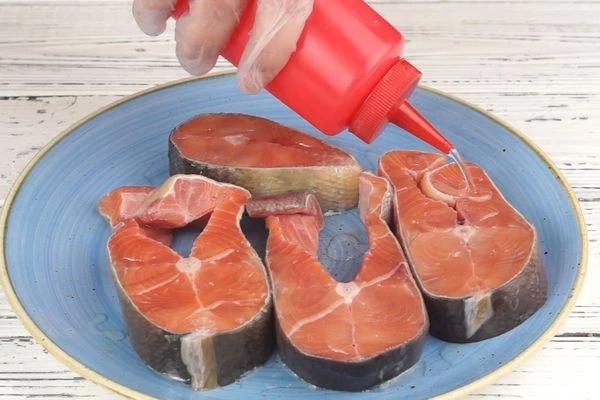 Замариновать в растительном масле на 15 минут.