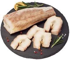 Осетр горячего копчения без головы без кожи кусок хвостовая часть ~400г