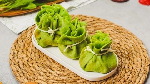 Шпинатные блинчики с креветками