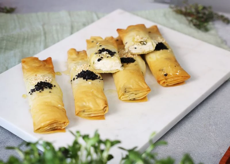 Хрустящие слойки с тофу