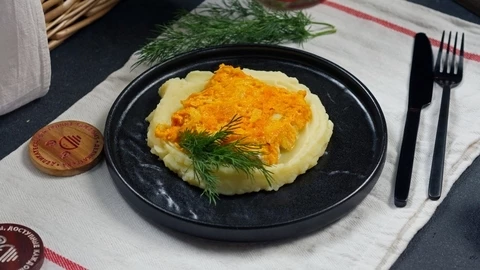Минтай под овощами