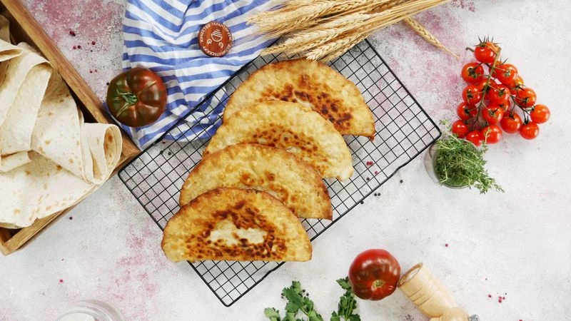 Чебуреки с кальмаром