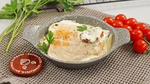 Горбуша в сливочном соусе с вялеными томатами