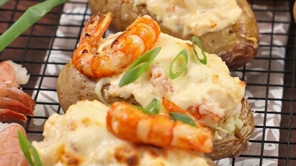 При подаче посыпать нарезанным зеленым луком. Приятного аппетита!
