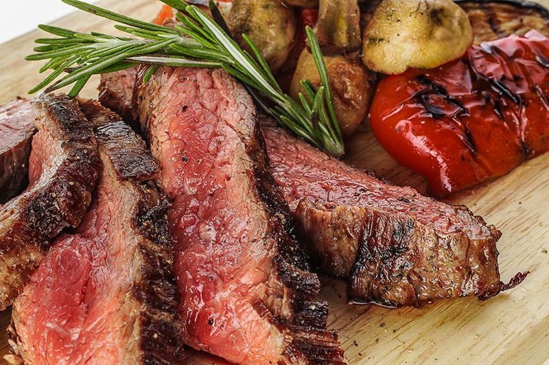 Секреты приготовления стейка из мраморного мяса