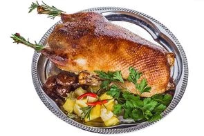 Мулард запеченный с яблоками