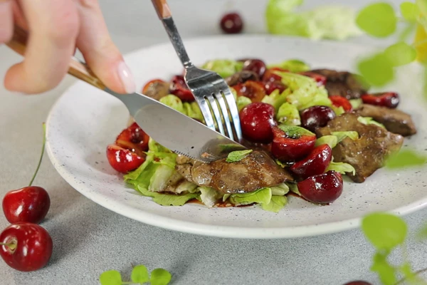 Оформить листиками мяты. Приятного аппетита!