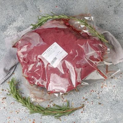 Лопатка говяжья бескостная охлажденная из мяса молодого бычка ~800г-1}